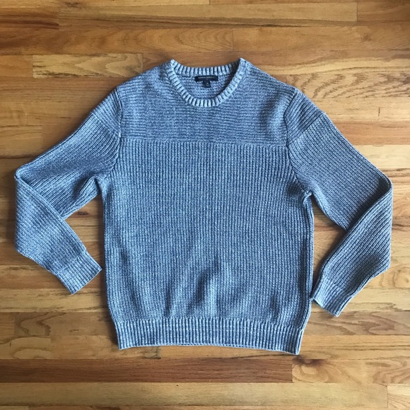 Banana Republic Other - BANANA REPUBLIC Gray knit sweater M